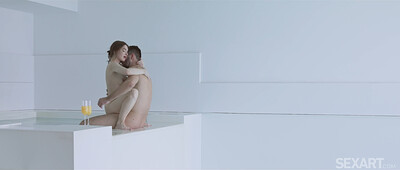 Model Julietta in Swirling